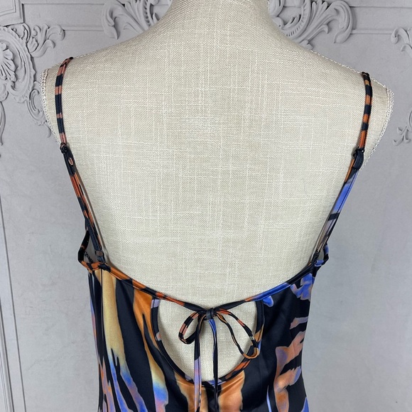 A Summer Romance Sexy Backless Tiger Maxi Dress - Picture 11 of 15